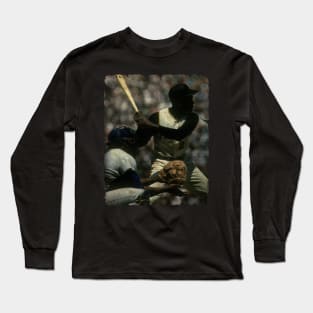 Roberto Clemente in Pittsburgh Pirates Long Sleeve T-Shirt